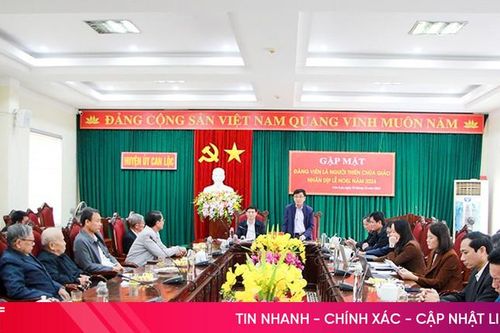 Can Lộc gặp mặt đảng viên là người công giáo nhân dịp Giáng sinh