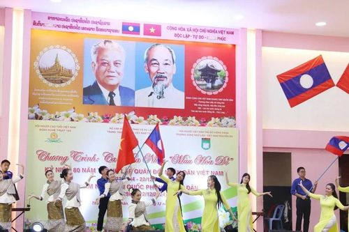 80 năm Quân đội Nhân dân Việt Nam: Nhịp cầu văn hóa Việt Nam-Lào