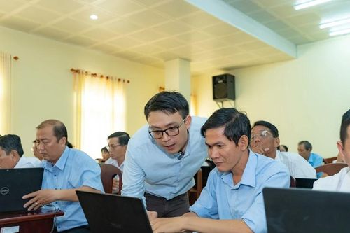 Hơn 1.400 giáo viên được tập huấn ứng dụng trí tuệ nhân tạo trong dạy học