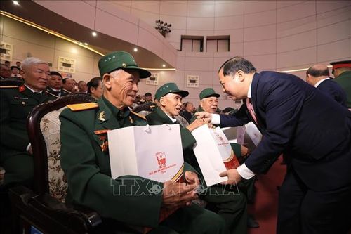 Phát huy truyền thống vẻ vang, xây dựng lực lượng vũ trang vững mạnh