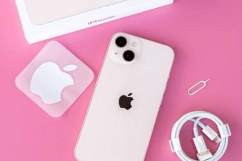 Giá iPhone 13 rẻ chưa từng có kể từ khi ra mắt, bản màu hồng đẹp không kém iPhone 16, vẫn đủ sức chiến Galaxy S24