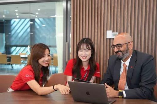 Ngân hàng tăng trưởng nhờ ứng dụng nền tảng tương tác