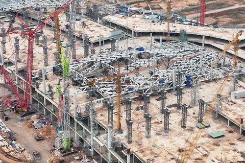 Khan hiếm việc làm, nhiều nhà thầu xây dựng đang 'phá giá'