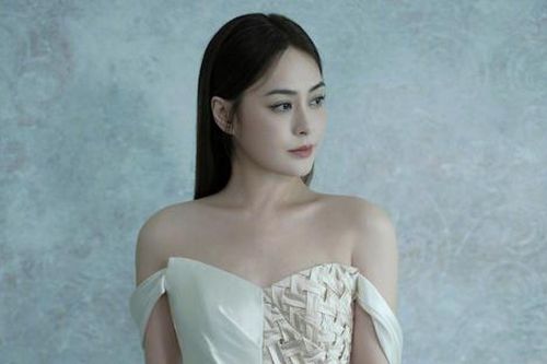 Nữ diễn viên Vĩnh Dạ Tinh Hà lộ ảnh nhạy cảm, bị tình trẻ kém 19 tuổi tống tiền?