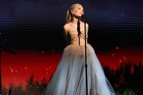 Ariana Grande nói lý do không tổ chức chuyến lưu diễn vào năm sau, fan liệu có cảm thông?
