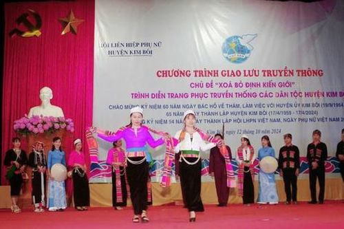 Phát huy hiệu quả mô hình giữ gìn bản sắc văn hóa dân tộc góp phần thúc đẩy bình đẳng giới