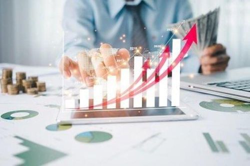 Nhiều doanh nghiệp dầu khí, hàng không công bố lợi nhuận vượt mục tiêu năm