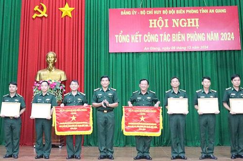 Phát huy vai trò lực lượng nòng cốt trên biên giới