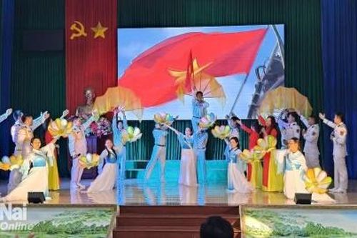 Tiếp tục tổ chức nhiều hoạt động chào mừng 80 năm Ngày thành lập Quân đội nhân dân Việt Nam