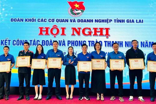 Gia Lai: Tuyên dương 39 gương 'Thanh niên tiên tiến học tập và làm theo lời Bác'