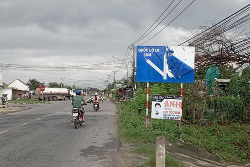 Cần làm mới bảng chỉ đường