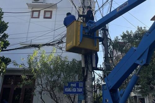 Chỉnh trang mạng lưới cáp viễn thông: Ghi nhận bước đầu tại thành phố Lạng Sơn