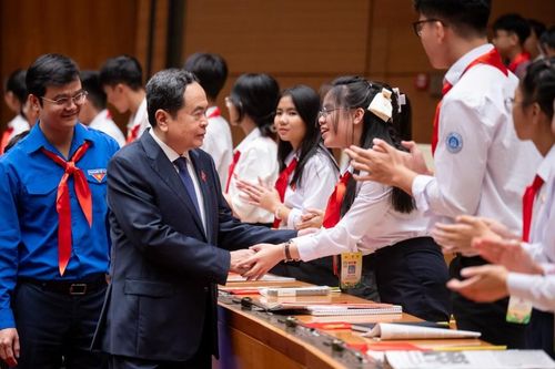 Thực hiện lời dạy của Bác về chăm sóc thiếu niên, nhi đồng: Tạo điều kiện cho trẻ phát huy quyền của mình
