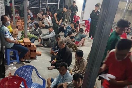 Mở sòng bạc tại nhà, lôi kéo nhiều người từ các tỉnh tham gia