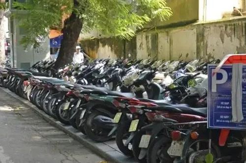 234 đường, phố ở Hà Nội được phép trông giữ xe