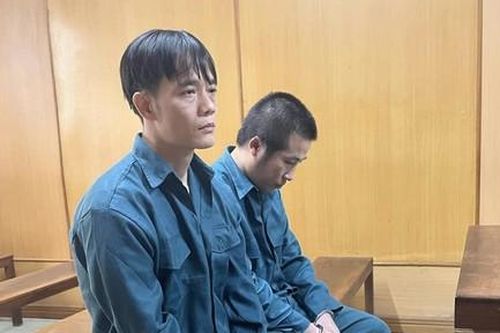 Hai anh em ruột dùng súng đi đánh ghen bạn gái cũ cùng lãnh án