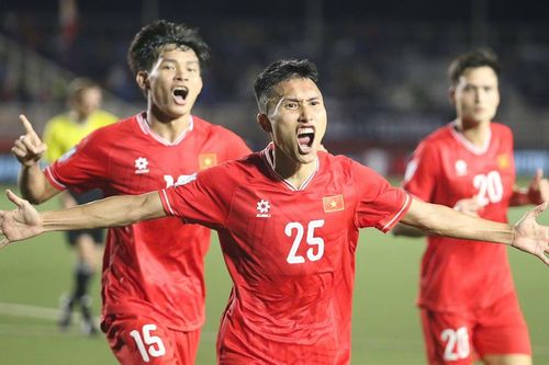 Chấm điểm Việt Nam vs Philippines: Thanh Bình mất tập trung, Ngọc Tân bùng nổ