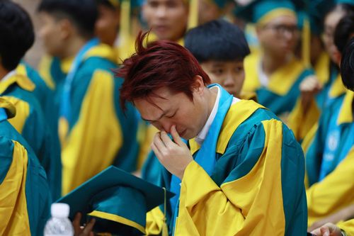 Tuấn Anh bật khóc, cùng Công Phượng, Xuân Trường tốt nghiệp đại học