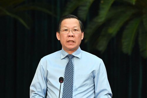 Chủ tịch TP.HCM yêu cầu 5 'rõ' để đạt tăng trưởng GRDP trên 10% năm 2025