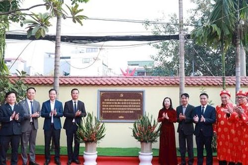 Hoàng Mai: Gắn bia địa điểm lưu niệm sự kiện cách mạng kháng chiến đình Kim Lũ