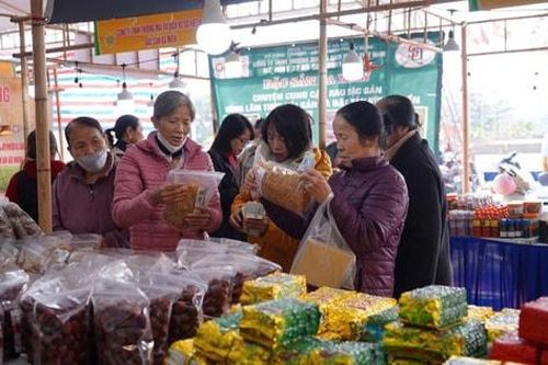 Khai mạc Tuần hàng OCOP, làng nghề, nông sản, thực phẩm an toàn năm 2024 tại huyện Thạch Thất