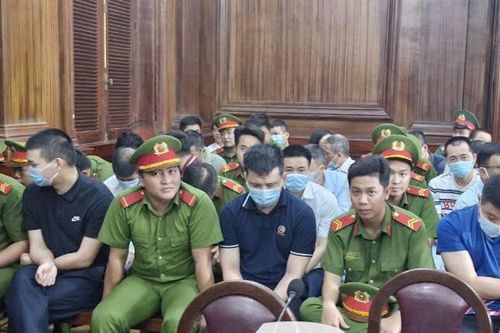 Nhiều cán bộ thuế lĩnh án vì 'bảo kê' đường dây mua bán hóa đơn khống
