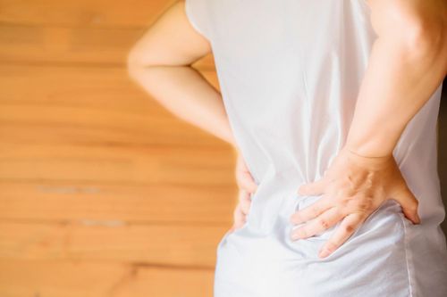 Chữa táo bón sai cách, người phụ nữ suy thận