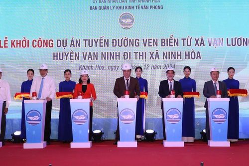 Khởi công đường ven biển 2.000 tỷ đồng ở Khu kinh tế Vân Phong