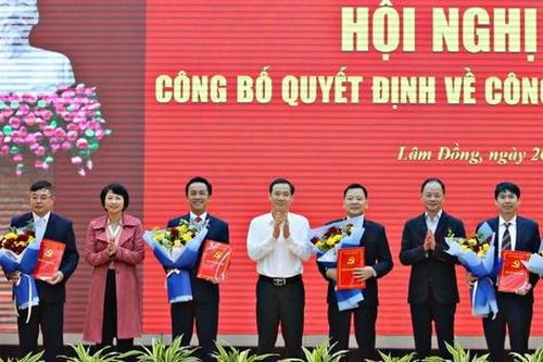 Điều động, bổ nhiệm 7 nhân sự mới, Quyền Bí thư Tỉnh ủy yêu cầu sắp xếp tổ chức bằng tinh thần 'tiến công' để bộ máy tinh gọn, cán bộ tinh thông