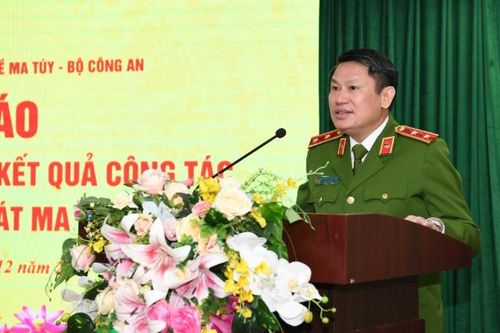 Thu giữ 12 nghìn viên 'hồng phiến' trong bình đựng măng ớt từ Lào về Việt Nam