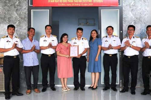 Bộ Tư lệnh Vùng 5 Hải quân khánh thành và bàn giao 'Nhà đồng đội'