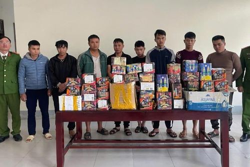 Nghệ An: Khởi tố 17 đối tượng về hành vi gây rối trật tự công cộng và buôn bán, tàng trữ hàng cấm
