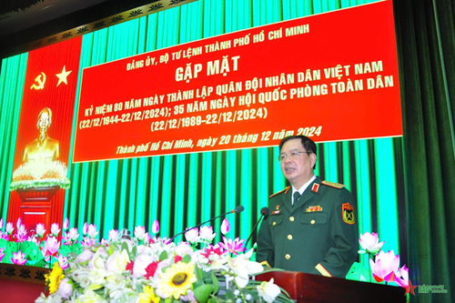 Bộ tư lệnh TP Hồ Chí Minh gặp mặt kỷ niệm 80 năm Ngày thành lập Quân đội