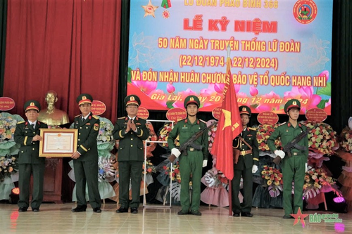 Lữ đoàn Pháo binh 368, Quân khu 5 đón nhận Huân chương bảo vệ Tổ quốc hạng Nhì