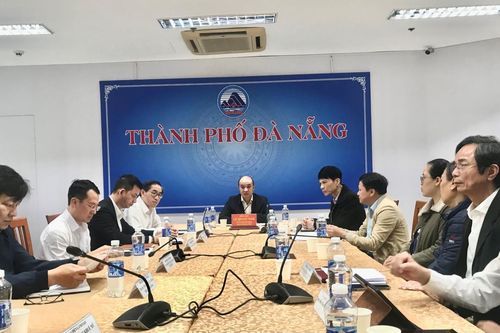 Nhìn từ điểm cầu Đà Nẵng