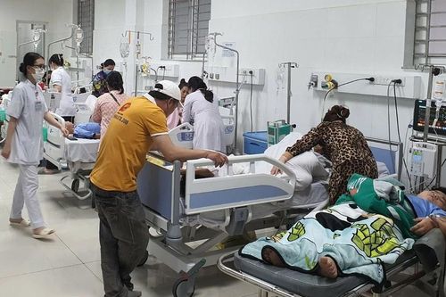 Khẩn trương làm rõ vụ nhiều người nghi ngộ độc, tử vong ở Trung tâm Hội nghị ở Hà Nội