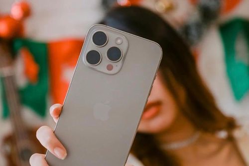 iPhone Pro Max cũ đang có giá tốt dịp cuối năm