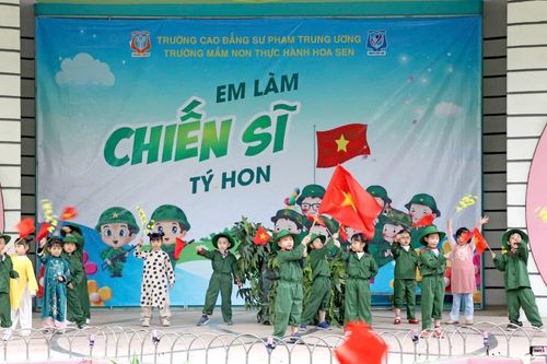 Trẻ mầm non hào hứng được trải nghiệm 'Bé làm chiến sĩ'