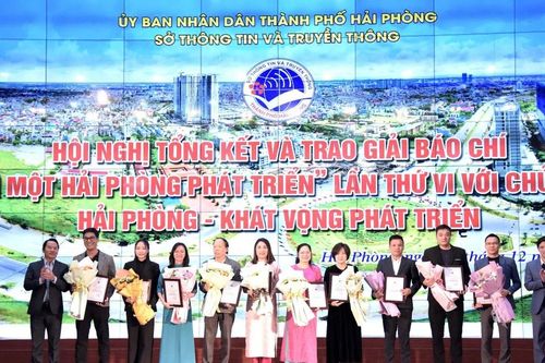 Hải Phòng trao Giải Báo chí 'Vì một Hải Phòng phát triển' lần thứ VI