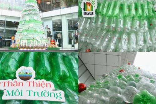 Độc đáo cây thông Noel làm từ rác thải nhựa ở Hà Nội