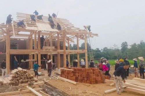 Tự mua đất cất nhà sau lũ, người đàn ông ở Yên Bái từ chối nhận nhà tái định cư