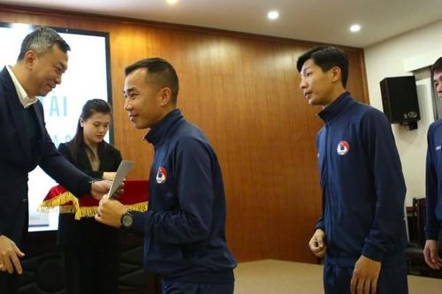 Trọng tài Việt Nam sẵn sàng điều hành tại giải U19 quốc gia 2024/25