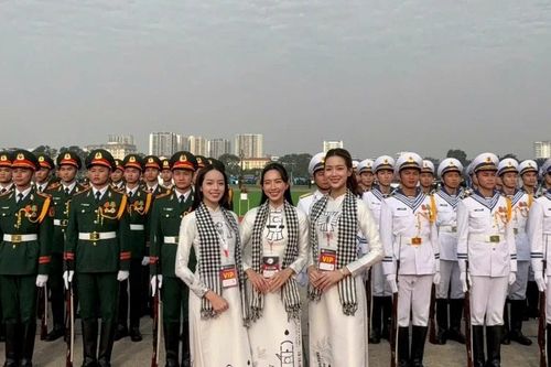 Dàn hoa hậu duyên dáng tại Triển lãm Quốc phòng Quốc tế Việt Nam 2024