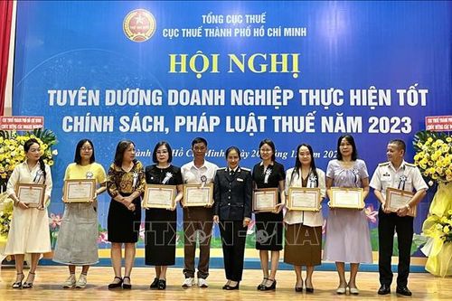 TP Hồ Chí Minh tuyên dương 136 doanh nghiệp nộp thuế tiêu biểu