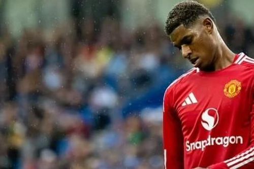 Cổ động viên Man Utd bức xúc với Rashford