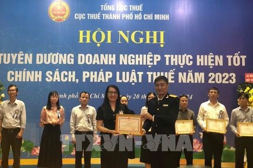Tp. Hồ Chí Minh tuyên dương 136 doanh nghiệp nộp thuế tiêu biểu
