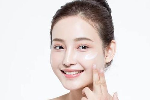 Những mẹo đơn giản chống lại hanh khô, da nứt nẻ vào mùa lạnh không phải ai cũng biết