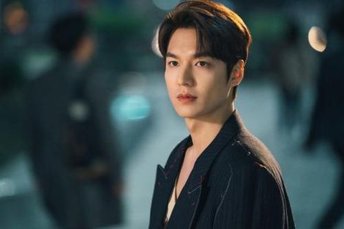 Lee Min Ho được SM Entertainment 'chiêu mộ' tận 3 lần