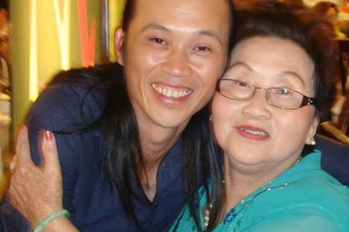 Nghệ sĩ Hoài Linh bị mẹ giận dỗi, lý do khiến nhiều người bất ngờ