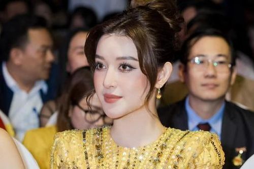 Á hậu Huyền My khoe cơ ngơi sang chảnh đậm chất 'phú bà' ở tuổi 30
